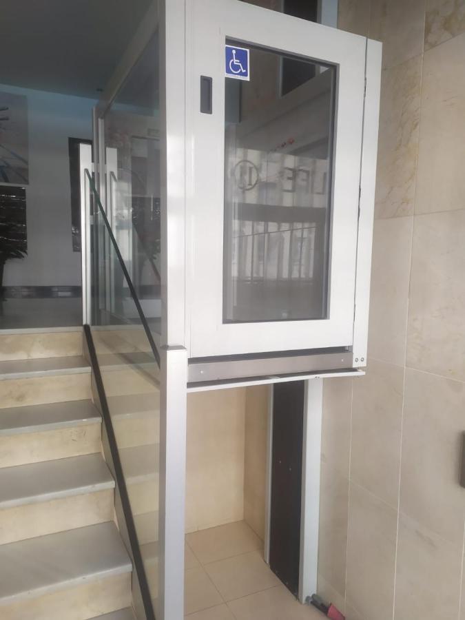 Amplio Piso En Centro De Torre Del Mar Daire Dış mekan fotoğraf